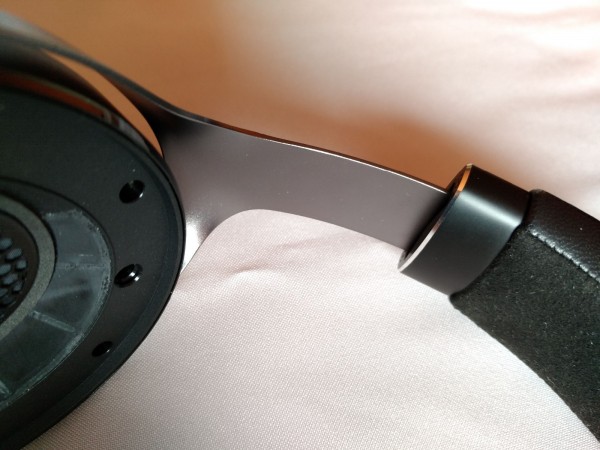 FOCAL Elear - jarzmo od wewnątrz