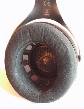 FOCAL Elear - poduszka wewnątrz
