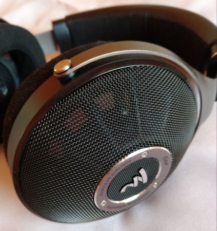FOCAL Elear - siateczka zewnętrzna muszli