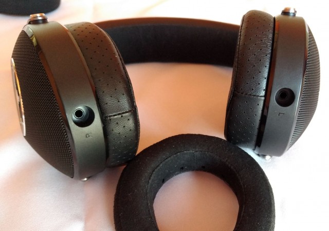 FOCAL Elear od dołu