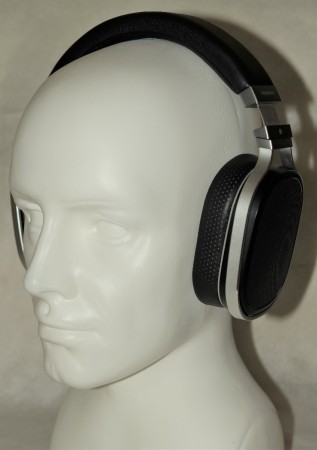 Oppo PM-2 - po skosie od przodu