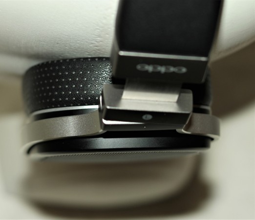 Oppo PM-2 - system regulacji położenie muszli