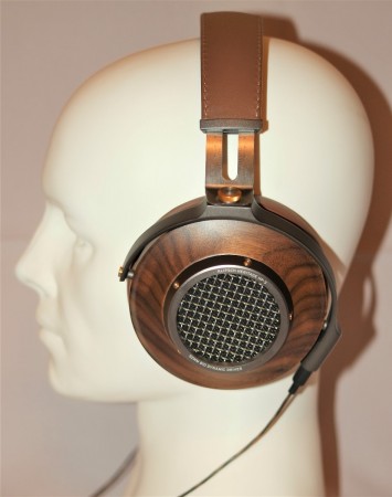 KLIPSCH HP-3 - manekinie z boku