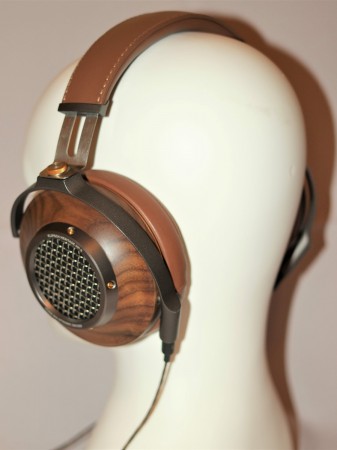 KLIPSCH HP-3 - na manekinie po skosie z tyłu