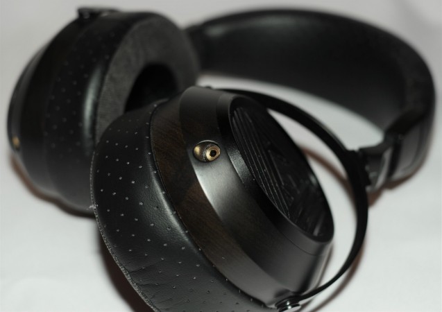 Monolith M570 - 3