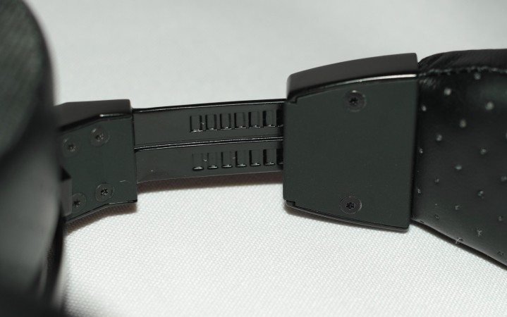 Monolith M570 - wysuwana końcówka pałąka