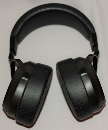 Monolith M570 - zakres ruchu muszli w osi poziomej